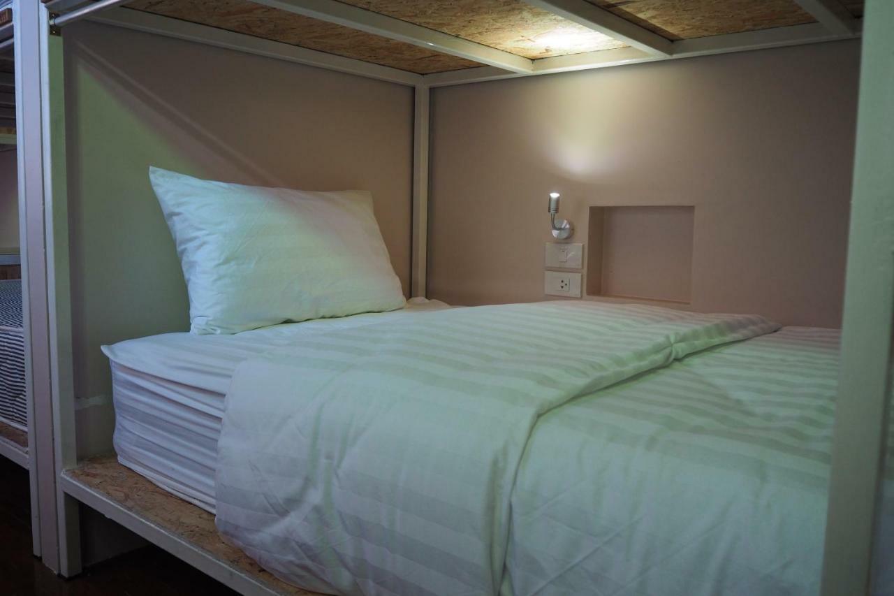 Insight Hostel Чиангмай Екстериор снимка