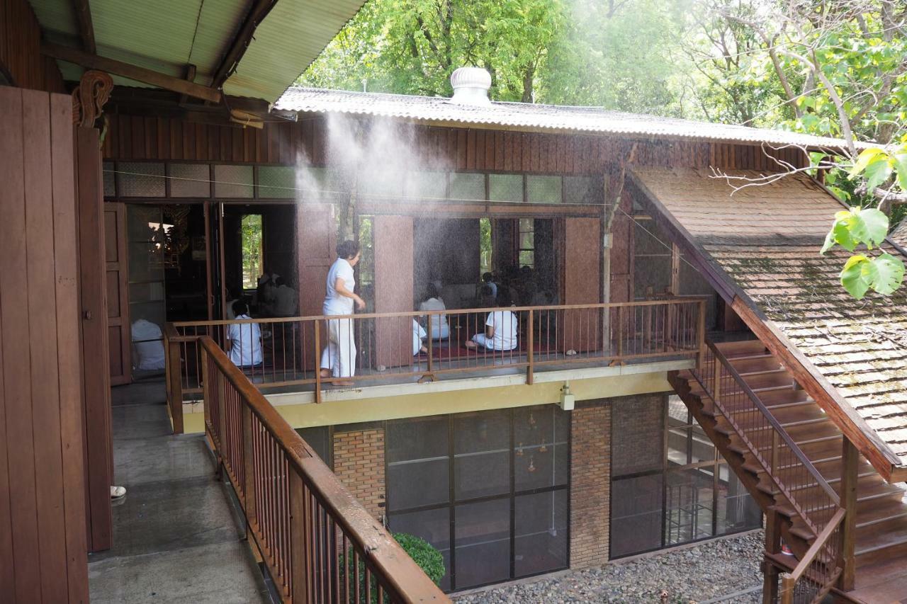 Insight Hostel Чиангмай Екстериор снимка